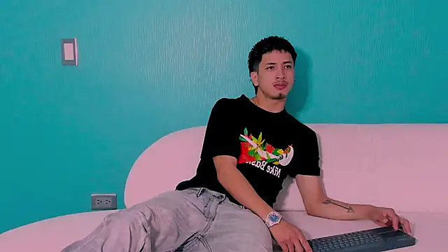 Snapshot of Youdoll_ chatting on February 2026 01:33:01 PM Youdoll online show from February 2026 01:33:01 PM