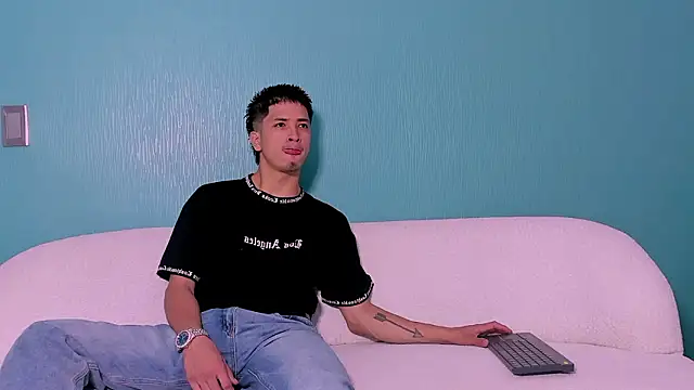 Snapshot of Youdoll_ chatting on February 2026 01:30:01 PM Youdoll online show from February 2026 01:30:01 PM