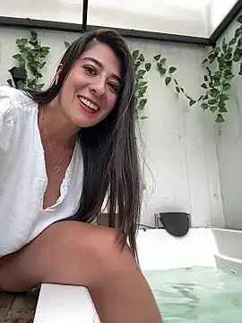 miiaa love online show from February 2026 10:23:02 PM