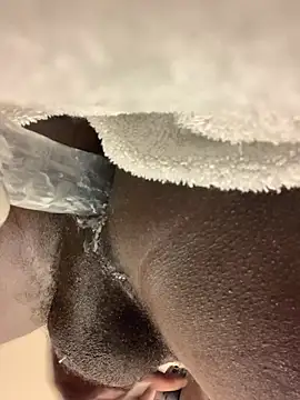 Snapshot of mecco25 chatting on March 2026 04:34:01 AM mecco25 online show from March 2026 04:34:01 AM