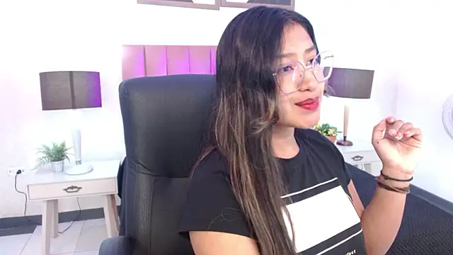 Snapshot of SweetMilie_gh chatting on February 2026 04:09:01 AM SweetMilie gh online show from February 2026 04:09:01 AM