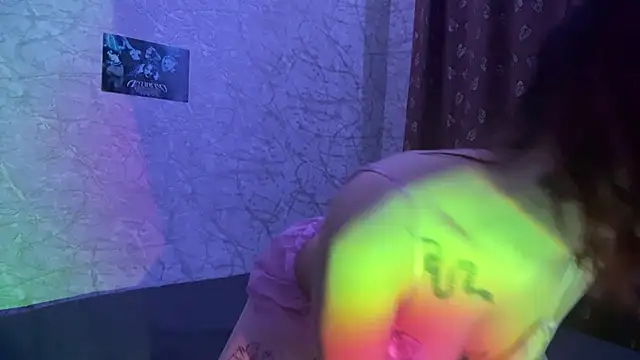 AmaliaJess online show from April 2026 03:24:02 PM