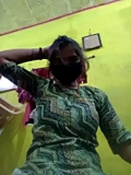 Snapshot of Cute_Mahek99 chatting on June 2026 05:23:02 PM Cute Mahek99 online show from June 2026 05:23:02 PM