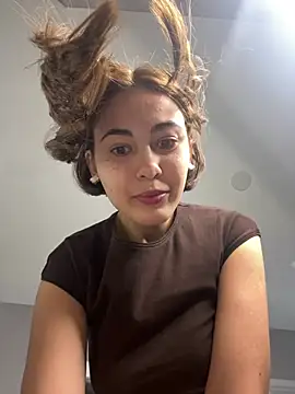 Snapshot of Tatar_Vesna chatting on February 2026 09:31:01 AM Tatar Vesna online show from February 2026 09:31:01 AM