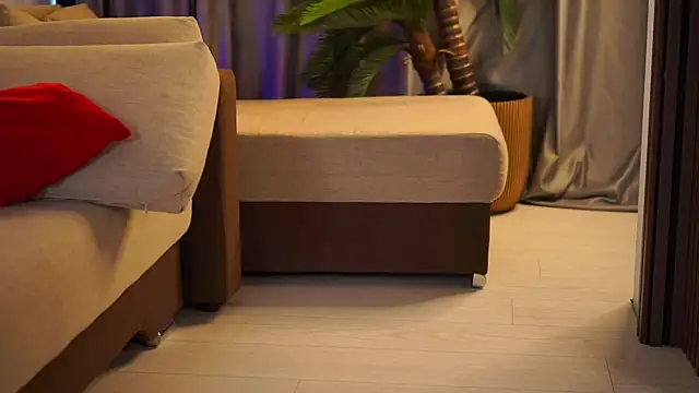 Snapshot of YanaSultana chatting on April 2026 09:22:01 AM YanaSultana online show from April 2026 09:22:01 AM