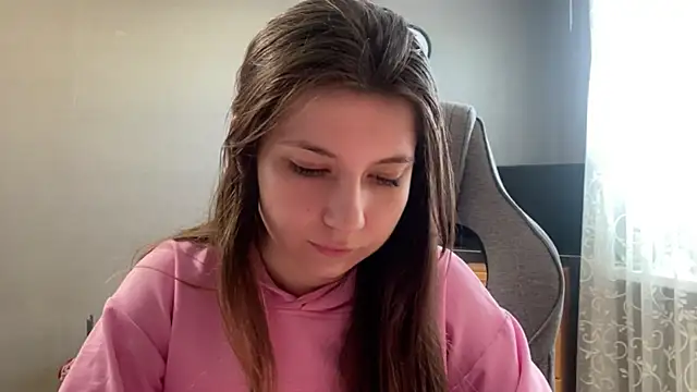 LunnaBliss online show from May 2026 02:26:02 PM