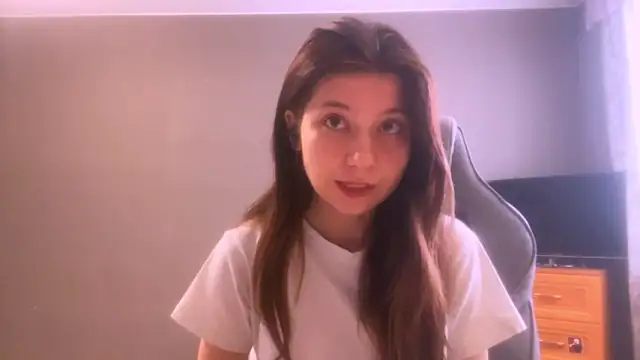 LunnaBliss online show from March 2026 06:17:01 AM