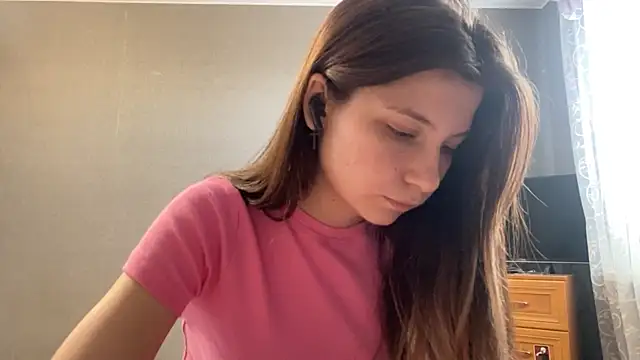 LunnaBliss online show from April 2026 11:35:02 AM