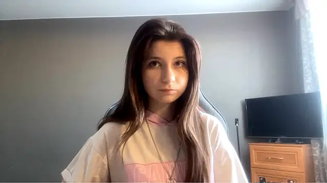 LunnaBliss online show from February 2026 12:13:02 PM