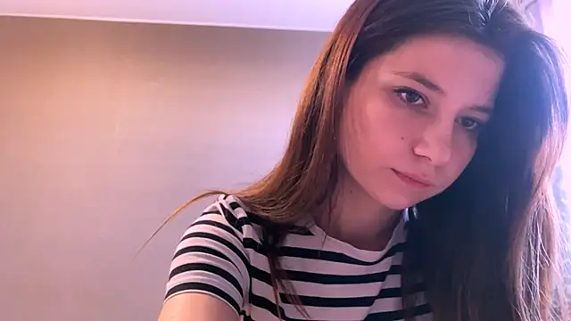 LunnaBliss online show from April 2026 02:34:01 PM