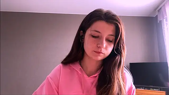 LunnaBliss online show from March 2026 01:13:01 PM