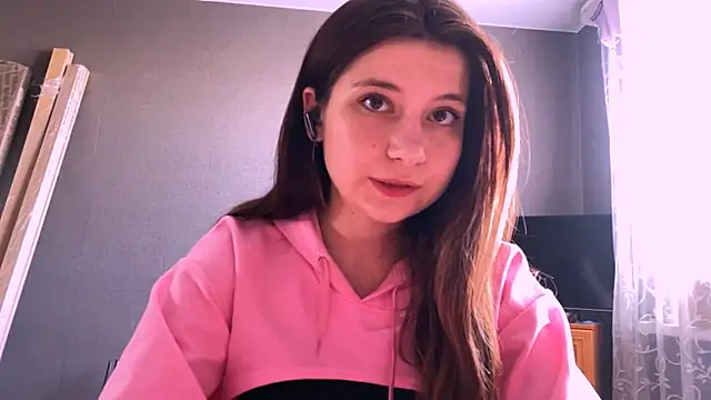 LunnaBliss online show from April 2026 12:09:01 PM