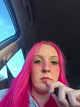 Snapshot of pinkhairfun16 chatting on April 2026 12:02:01 AM pinkhairfun16 online show from April 2026 12:02:01 AM