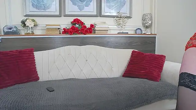 MaddyVelvet online show from March 2026 08:59:01 PM