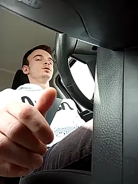 thom7246 online show from March 2026 10:38:02 AM