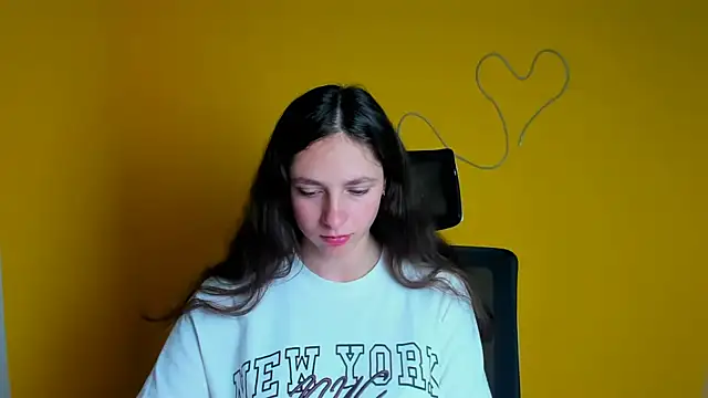 KissMeJulia online show from May 2026 11:03:01 AM
