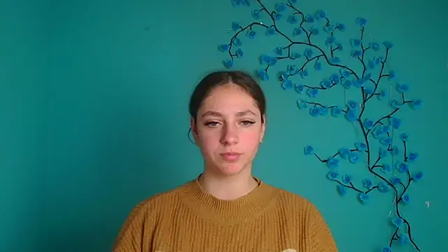 KissMeJulia online show from April 2026 11:33:01 AM