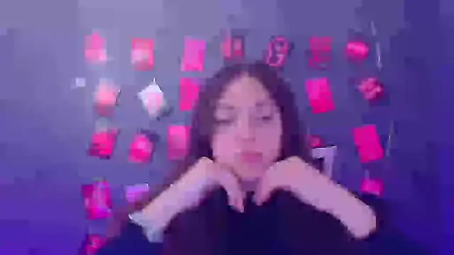 KissMeJulia online show from March 2026 06:29:02 PM