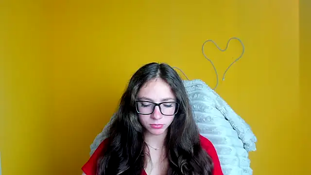KissMeJulia online show from June 2026 11:26:02 AM