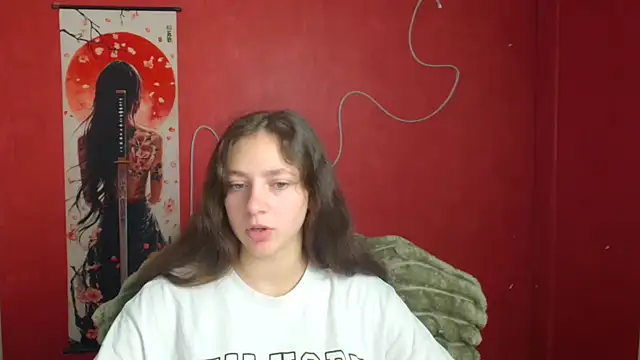 KissMeJulia online show from May 2026 05:34:02 AM