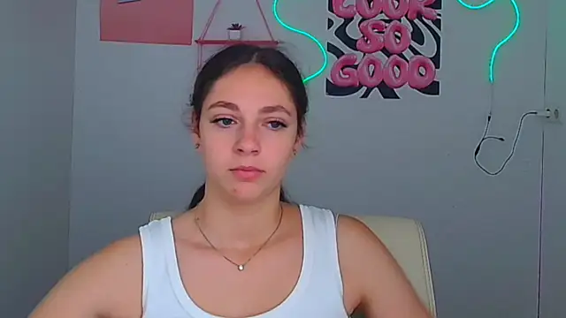 Snapshot of KissMeJulia chatting on July 2026 05:38:01 AM KissMeJulia online show from July 2026 05:38:01 AM