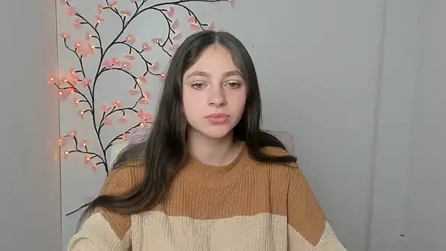 KissMeJulia online show from March 2026 06:14:02 AM