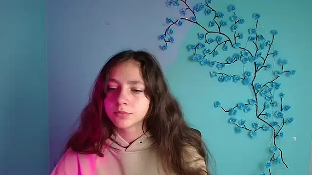 KissMeJulia online show from May 2026 05:37:02 AM