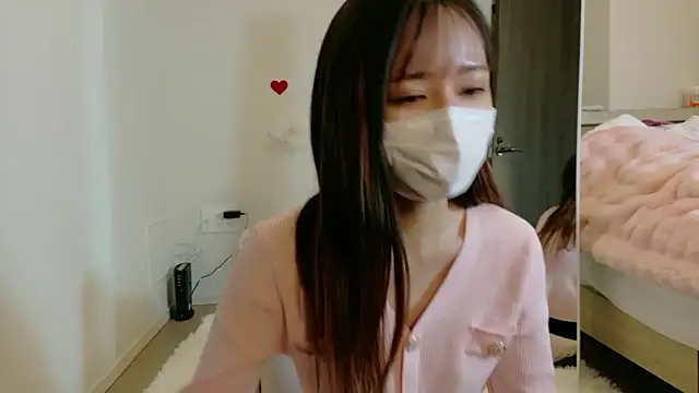 Snapshot of maichan_v chatting on February 2026 01:44:01 PM maichan v online show from February 2026 01:44:01 PM