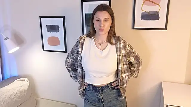 Snapshot of Mili_Gernat chatting on March 2026 03:20:01 PM Mili Gernat online show from March 2026 03:20:01 PM