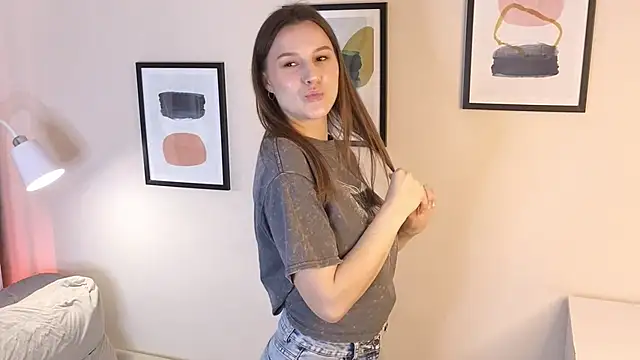 Snapshot of Mili_Gernat chatting on February 2026 08:58:02 AM Mili Gernat online show from February 2026 08:58:02 AM