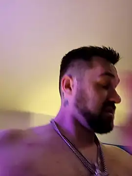 LargeLith online show from April 2026 09:30:01 PM