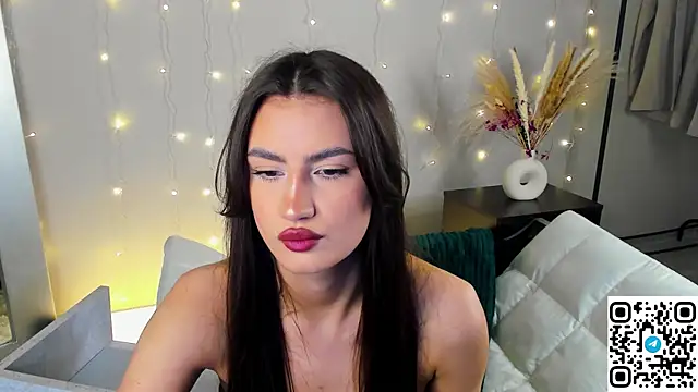 Snapshot of Adele_Lanea chatting on April 2026 07:56:02 AM Adele Lanea online show from April 2026 07:56:02 AM