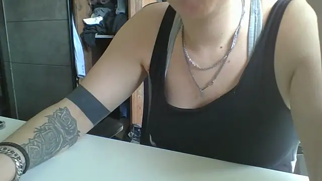 Geileboef28 online show from March 2026 02:13:01 PM