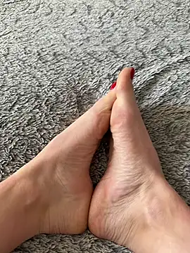 Frenchgirl45 online show from March 2026 01:04:02 PM