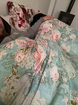 Snapshot of PerfectCoupleXxx chatting on February 2026 09:33:01 AM PerfectCoupleXxx online show from February 2026 09:33:01 AM