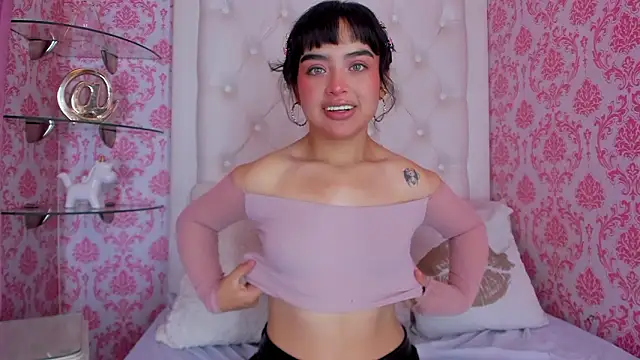 Snapshot of Mai_Rouse chatting on February 2026 12:34:02 PM Mai Rouse online show from February 2026 12:34:02 PM