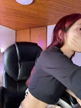 Snapshot of Maraia_pink18 chatting on February 2026 03:12:01 PM Maraia pink18 online show from February 2026 03:12:01 PM