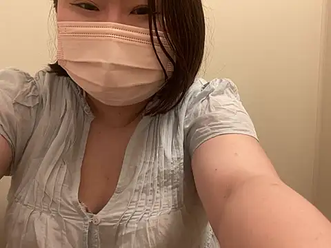 Snapshot of Natsu_0012 chatting on July 2026 06:48:02 AM Natsu 0012 online show from July 2026 06:48:02 AM