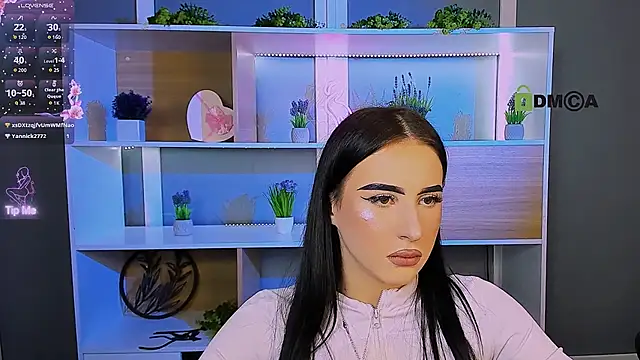 polly-cute online show from April 2026 08:10:02 PM