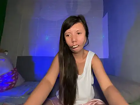 lady moon09 online show from April 2026 09:31:01 PM