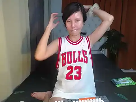 lady moon09 online show from March 2026 05:02:02 PM