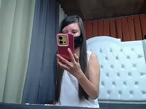 Snapshot of lady_moon09 chatting on February 2026 12:51:02 AM lady moon09 online show from February 2026 12:51:02 AM