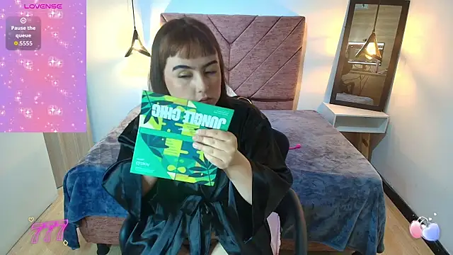 Sofi Blake   online show from April 2026 12:50:02 PM