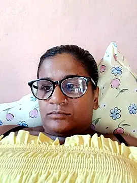 indianstrawberrylips4u online show from February 2026 09:33:02 AM