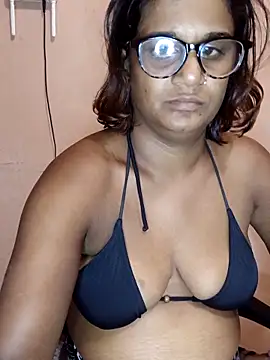 indianstrawberrylips4u online show from March 2026 06:43:01 PM