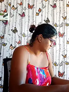 indianstrawberrylips4u online show from May 2026 06:17:01 AM