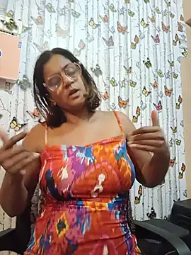 indianstrawberrylips4u online show from June 2026 04:19:01 PM