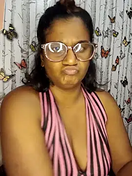 indianstrawberrylips4u online show from June 2026 05:45:01 PM