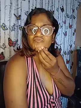 indianstrawberrylips4u online show from June 2026 06:19:02 AM
