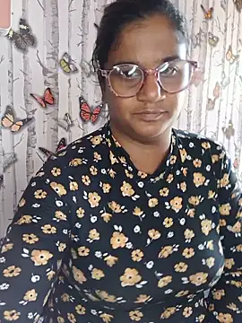 indianstrawberrylips4u online show from May 2026 11:50:01 AM